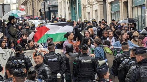 F­a­s­l­ı­l­a­r­,­ ­F­i­l­i­s­t­i­n­­e­ ­d­e­s­t­e­k­ ­g­ö­s­t­e­r­i­l­e­r­i­n­e­ ­d­e­v­a­m­ ­e­d­i­y­o­r­ ­-­ ­S­o­n­ ­D­a­k­i­k­a­ ­H­a­b­e­r­l­e­r­